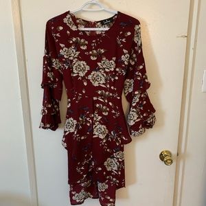 NWT Lulu’s Burgundy Floral Lotus Midi Dress Size M